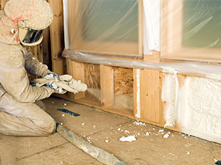 Spray Foam - Pros And Cons | Attic Cleaning Beverly Hills, CA Spray Foam - Pros And Cons | Attic Cleaning Beverly Hills, CA